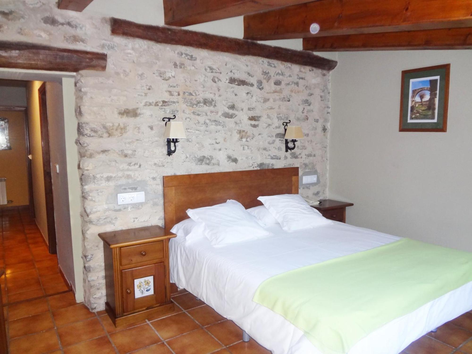 Hotel La Vega Alcala De La Selva Exterior photo